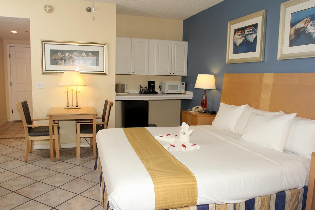 Chart House Suites And Marina Clearwater Beach Exterior photo