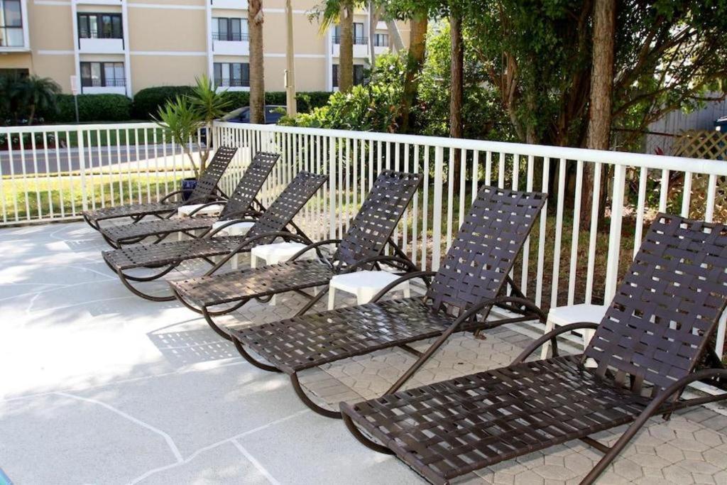 Chart House Suites And Marina Clearwater Beach Exterior photo