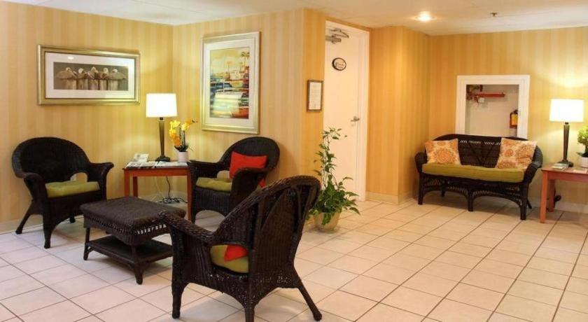 Chart House Suites And Marina Clearwater Beach Exterior photo