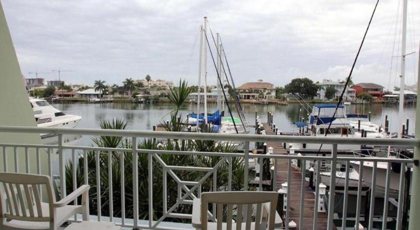 Chart House Suites And Marina Clearwater Beach Exterior photo